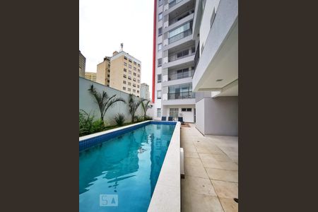 Studio à venda com 28m², 1 quarto e sem vaga Studio à venda com 28m², 1 quarto e sem vagaÁrea comum - Piscina