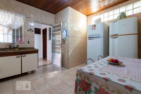 Casa à venda com 280m², 3 quartos e 1 vaga Casa à venda com 280m², 3 quartos e 1 vagaCozinha