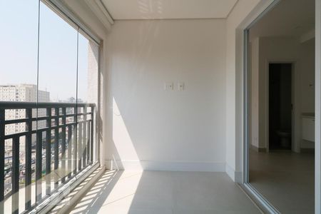 Varanda de kitnet/studio para alugar com 1 quarto, 35m² em Sumarezinho, São Paulo