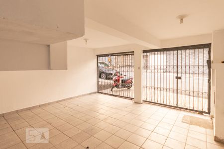 Garagem  de casa para alugar com 3 quartos, 125m² em Parque Boturussu, São Paulo