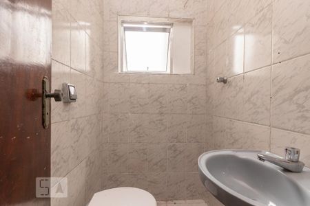 Banheiro suíte  de casa para alugar com 3 quartos, 125m² em Parque Boturussu, São Paulo