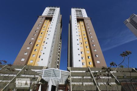 Apartamento para alugar com 55m², 2 quartos e 1 vagaFachada