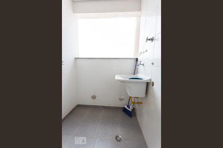 Apartamento para alugar com 55m², 2 quartos e 1 vagaÁrea de Serviço