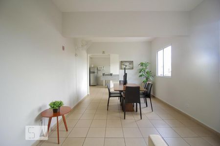 Apartamento para alugar com 55m², 2 quartos e 1 vagaÁrea comum - Salão de festas