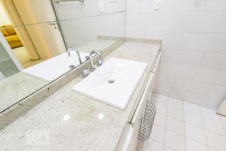 Apartamento à venda com 72m², 2 quartos e 1 vagaBanheiro - Torneira
