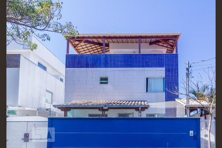 Apartamento para alugar com 110m², 2 quartos e 2 vagas Apartamento para alugar com 110m², 2 quartos e 2 vagasFachada