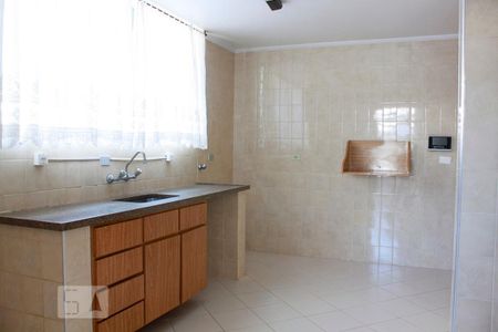 Cozinha de casa à venda com 4 quartos, 500m² em Vila Cordeiro, São Paulo