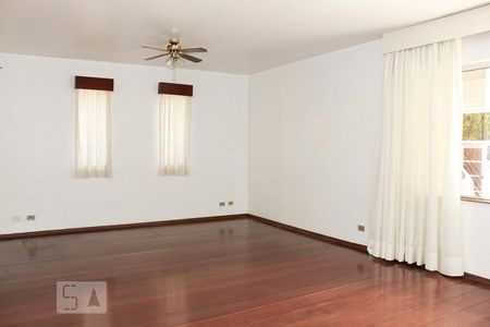 Sala de casa à venda com 4 quartos, 500m² em Vila Cordeiro, São Paulo