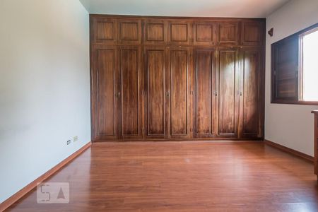 Quarto 1 de casa à venda com 4 quartos, 500m² em Vila Cordeiro, São Paulo