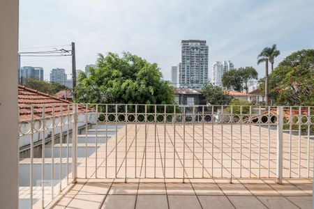 Varanda de casa à venda com 4 quartos, 500m² em Vila Cordeiro, São Paulo