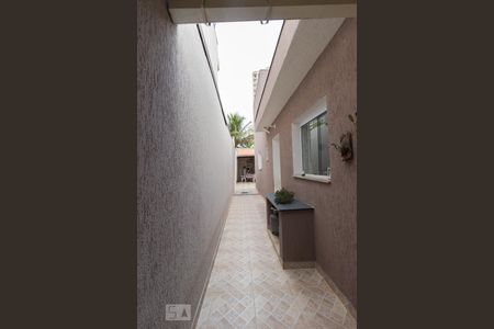 Corredor de casa à venda com 2 quartos, 100m² em Santa Teresinha, São Paulo