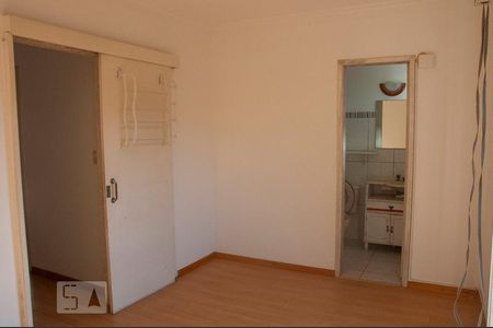 Quarto Suite 1 de casa de condomínio à venda com 3 quartos, 250m² em Santo Antônio, Porto Alegre