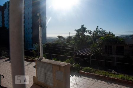 Vista da Sala de casa de condomínio à venda com 3 quartos, 250m² em Santo Antônio, Porto Alegre