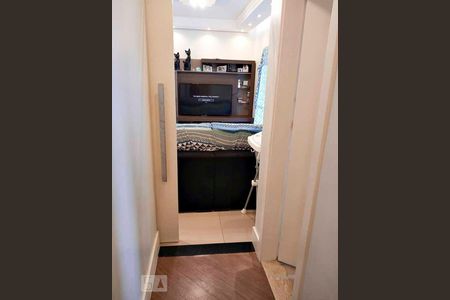 Apartamento à venda com 72m², 3 quartos e 1 vagaCorredor