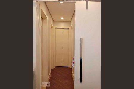 Apartamento à venda com 72m², 3 quartos e 1 vagaCorredor