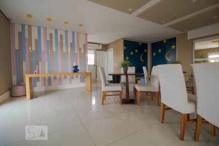Apartamento à venda com 55m², 2 quartos e 1 vaga Apartamento à venda com 55m², 2 quartos e 1 vagaÁrea comum - Salão de festas Infantil