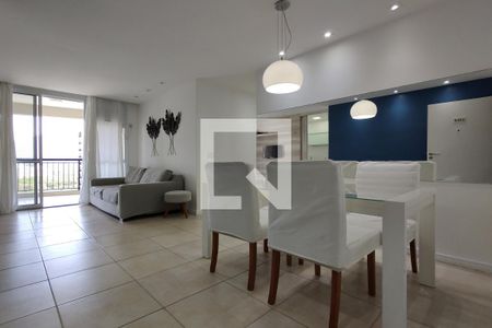 Sala  de apartamento para alugar com 2 quartos, 69m² em Jacarepaguá, Rio de Janeiro