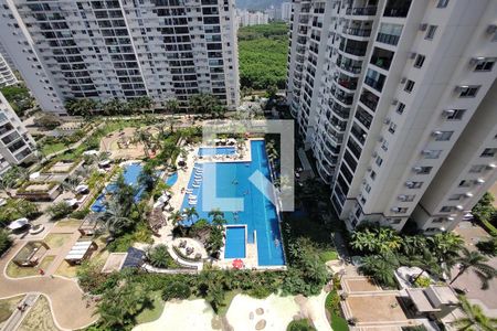 Apartamento para alugar com 69m², 2 quartos e 1 vagaÁrea comum - Piscina