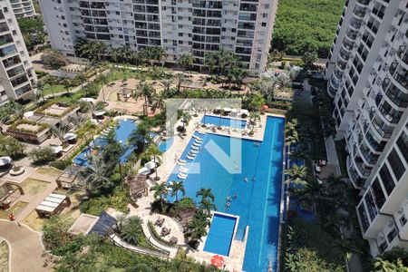 Apartamento para alugar com 69m², 2 quartos e 1 vagaÁrea comum - Piscina