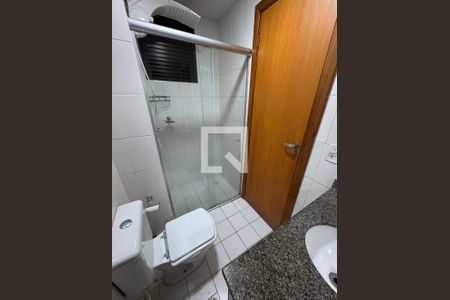 Banheiro da Suíte de apartamento para alugar com 2 quartos, 57m² em Residencial Mont Serrat (águas Claras), Brasília