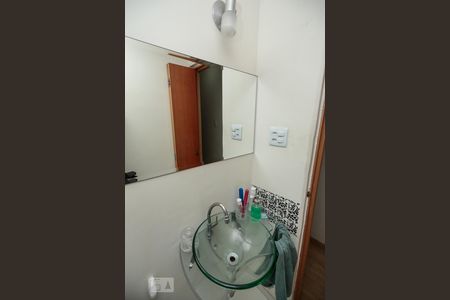 Apartamento à venda com 60m², 3 quartos e sem vagaBanheiro