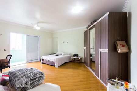 Casa à venda com 750m², 4 quartos e 8 vagasSuíte 4