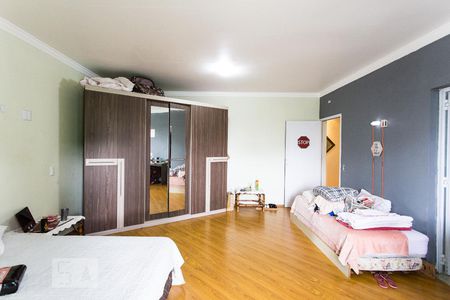 Casa à venda com 750m², 4 quartos e 8 vagasSuíte 4