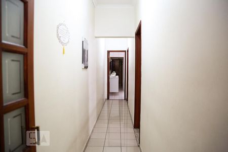 Corredor de casa para alugar com 4 quartos, 150m² em Parque Imperial, São Paulo