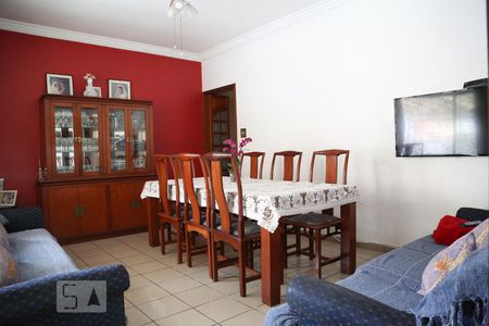 Sala de casa para alugar com 4 quartos, 150m² em Parque Imperial, São Paulo