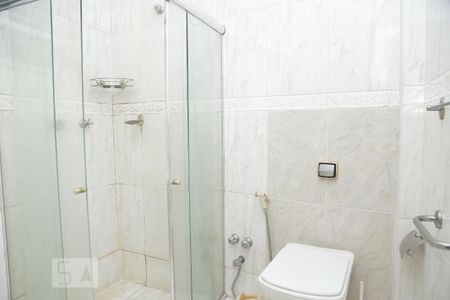 banheiro de apartamento à venda com 2 quartos, 55m² em Grajau, Rio de Janeiro