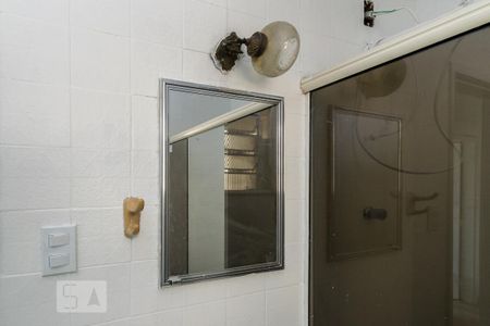 Apartamento para alugar com 100m², 2 quartos e 1 vaga Apartamento para alugar com 100m², 2 quartos e 1 vagaBanheiro - Armário