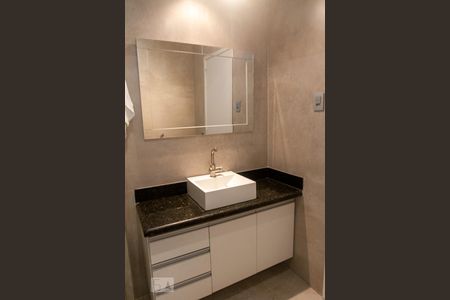 Apartamento à venda com 82m², 2 quartos e sem vagaBanheiro do Quarto 1 - Suíte