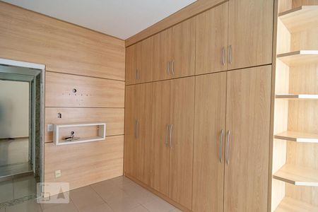 Quarto 2 de apartamento à venda com 2 quartos, 72m² em Icaraí, Niterói