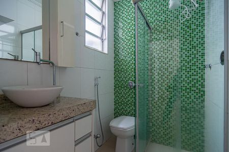 Banheiro Social de apartamento à venda com 2 quartos, 72m² em Icaraí, Niterói