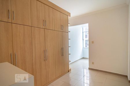 Quarto 2 de apartamento à venda com 2 quartos, 72m² em Icaraí, Niterói