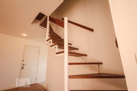 Sala de apartamento à venda com 2 quartos, 63m² em Barra da Tijuca, Rio de Janeiro