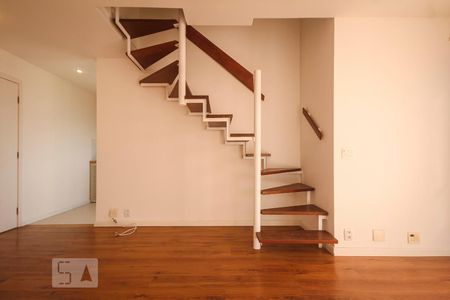 Sala de apartamento à venda com 2 quartos, 63m² em Barra da Tijuca, Rio de Janeiro