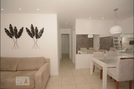 Sala de apartamento para alugar com 2 quartos, 70m² em Jacarepaguá, Rio de Janeiro