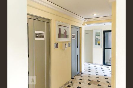 Apartamento à venda com 54m², 2 quartos e 2 vagasHall