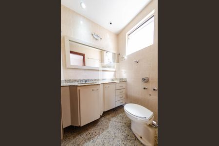 Apartamento para alugar com 150m², 3 quartos e 2 vagasBanheiro da suíte