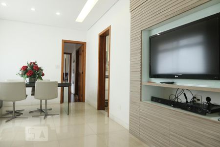 Sala de apartamento para alugar com 3 quartos, 100m² em São Pedro, Belo Horizonte
