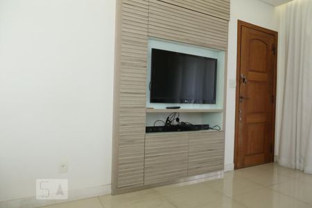 Sala de apartamento para alugar com 3 quartos, 100m² em São Pedro, Belo Horizonte
