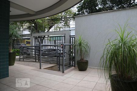 Apartamento para alugar com 100m², 3 quartos e 2 vagasEntrada