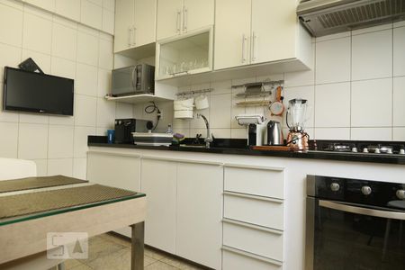 Apartamento para alugar com 100m², 3 quartos e 2 vagasCozinha