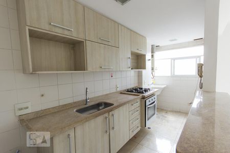 Apartamento à venda com 79m², 3 quartos e 1 vagaCozinha e Área de Serviço