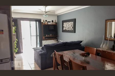 Sala de casa de condomínio à venda com 3 quartos, 135m² em Chácara Seis de Outubro, São Paulo
