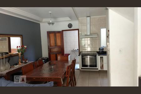 Cozinha de casa de condomínio à venda com 3 quartos, 135m² em Chácara Seis de Outubro, São Paulo