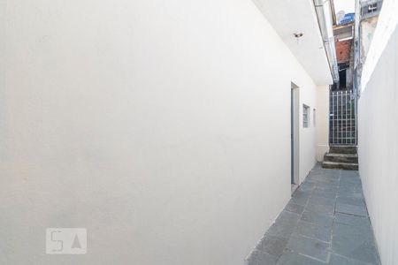 Corredor de casa para alugar com 1 quarto, 40m² em Vila Alzira, Santo André