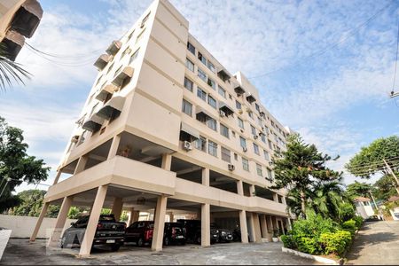 Apartamento para alugar com 55m², 2 quartos e 1 vagaFachada