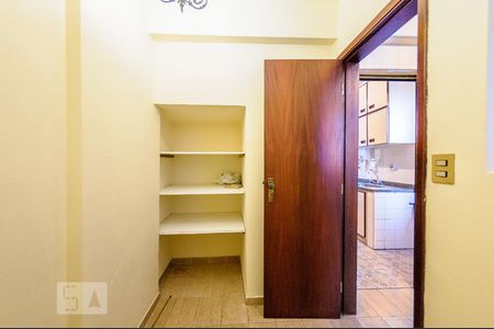 Apartamento para alugar com 149m², 3 quartos e 2 vagas Apartamento para alugar com 149m², 3 quartos e 2 vagasQuarto de Serviço